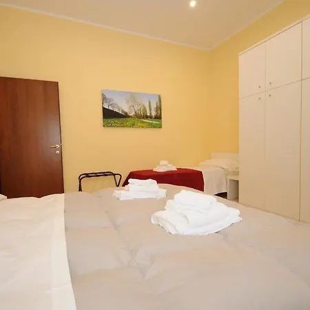 Palestro Appartement *